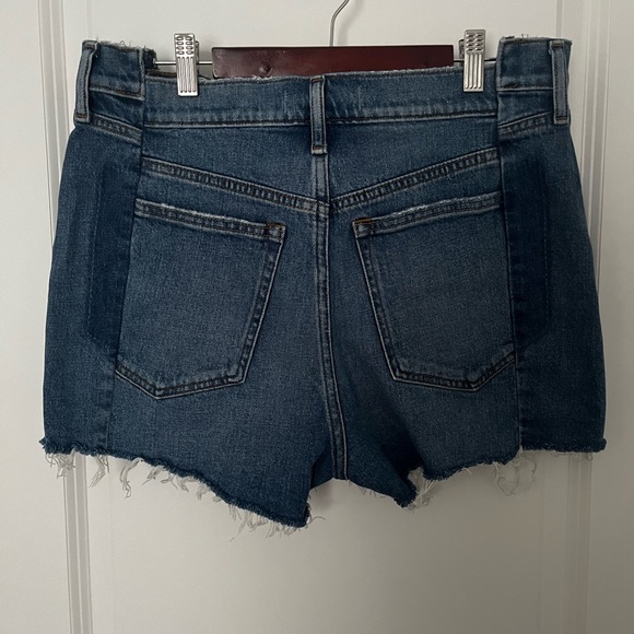 Abercrombie & Fitch Women’s High Rise Mom Shorts Size 29 - New w/o tag - Picture 2 of 4